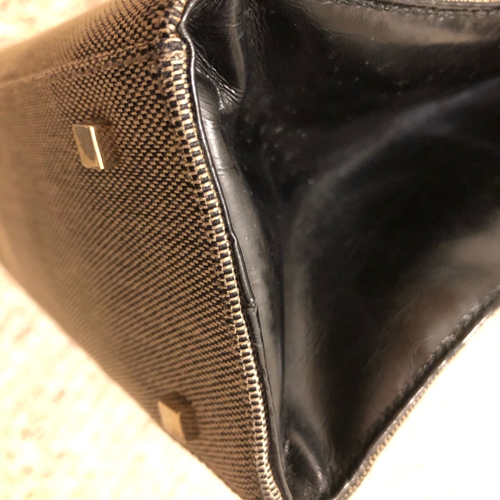 Gucci Handbag - Picture 13 of 16
